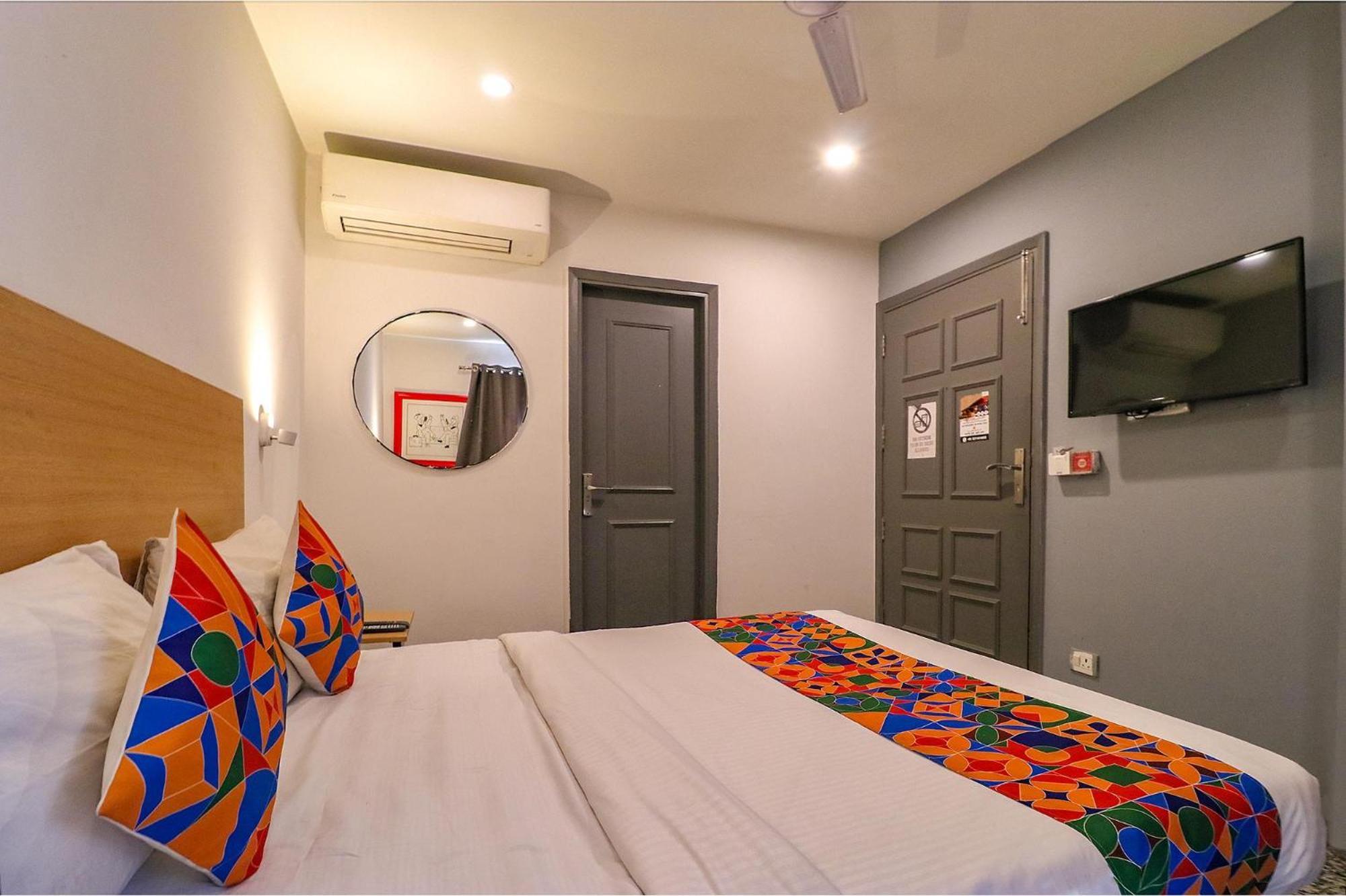 Fabhotel La Serene Punjabi Bagh New Delhi Exterior photo