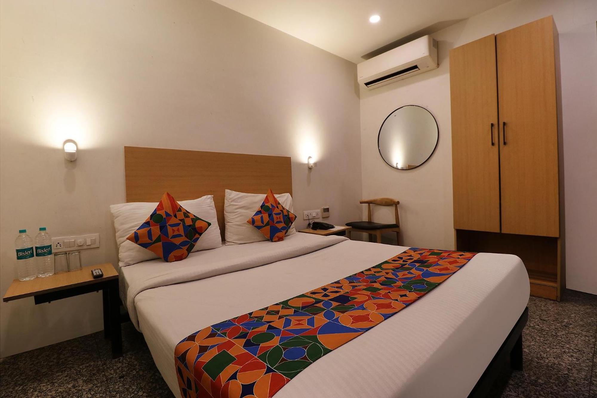 Fabhotel La Serene Punjabi Bagh New Delhi Exterior photo